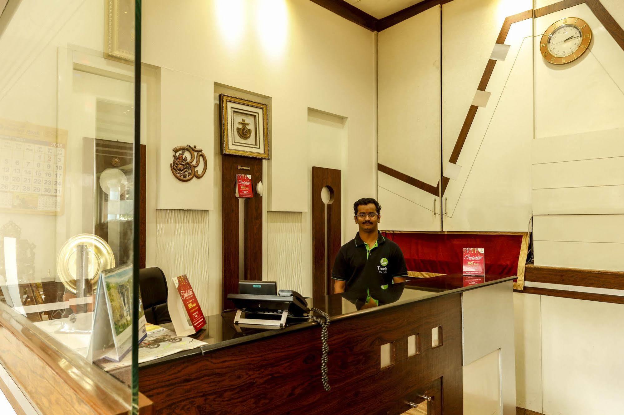 Treebo Trip Grand Regency Hotell Bangalore Eksteriør bilde