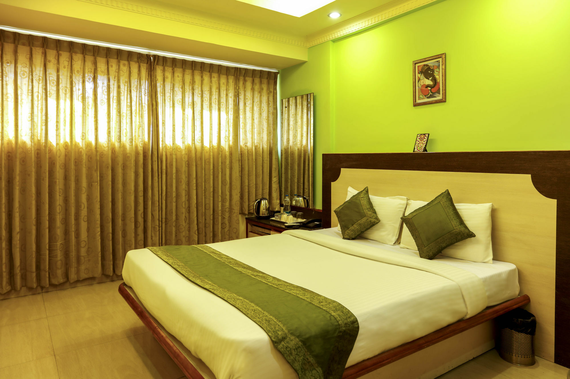 Treebo Trip Grand Regency Hotell Bangalore Eksteriør bilde
