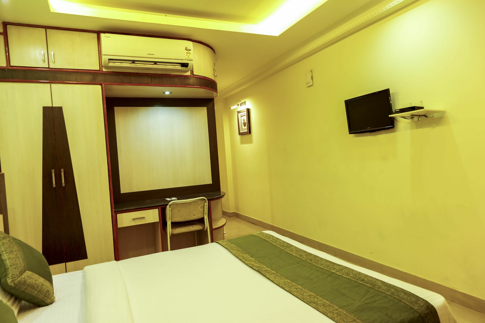 Treebo Trip Grand Regency Hotell Bangalore Eksteriør bilde