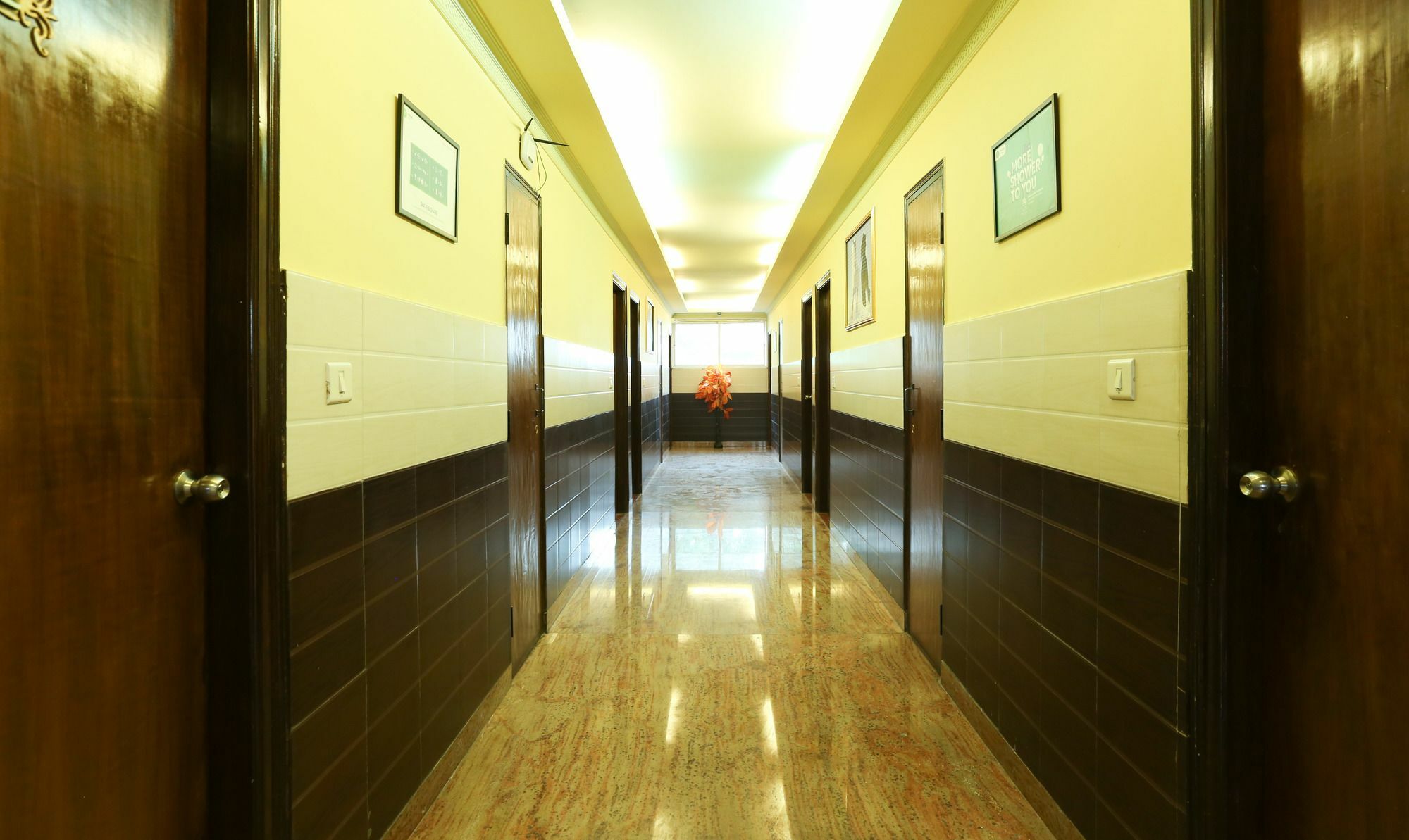 Treebo Trip Grand Regency Hotell Bangalore Eksteriør bilde