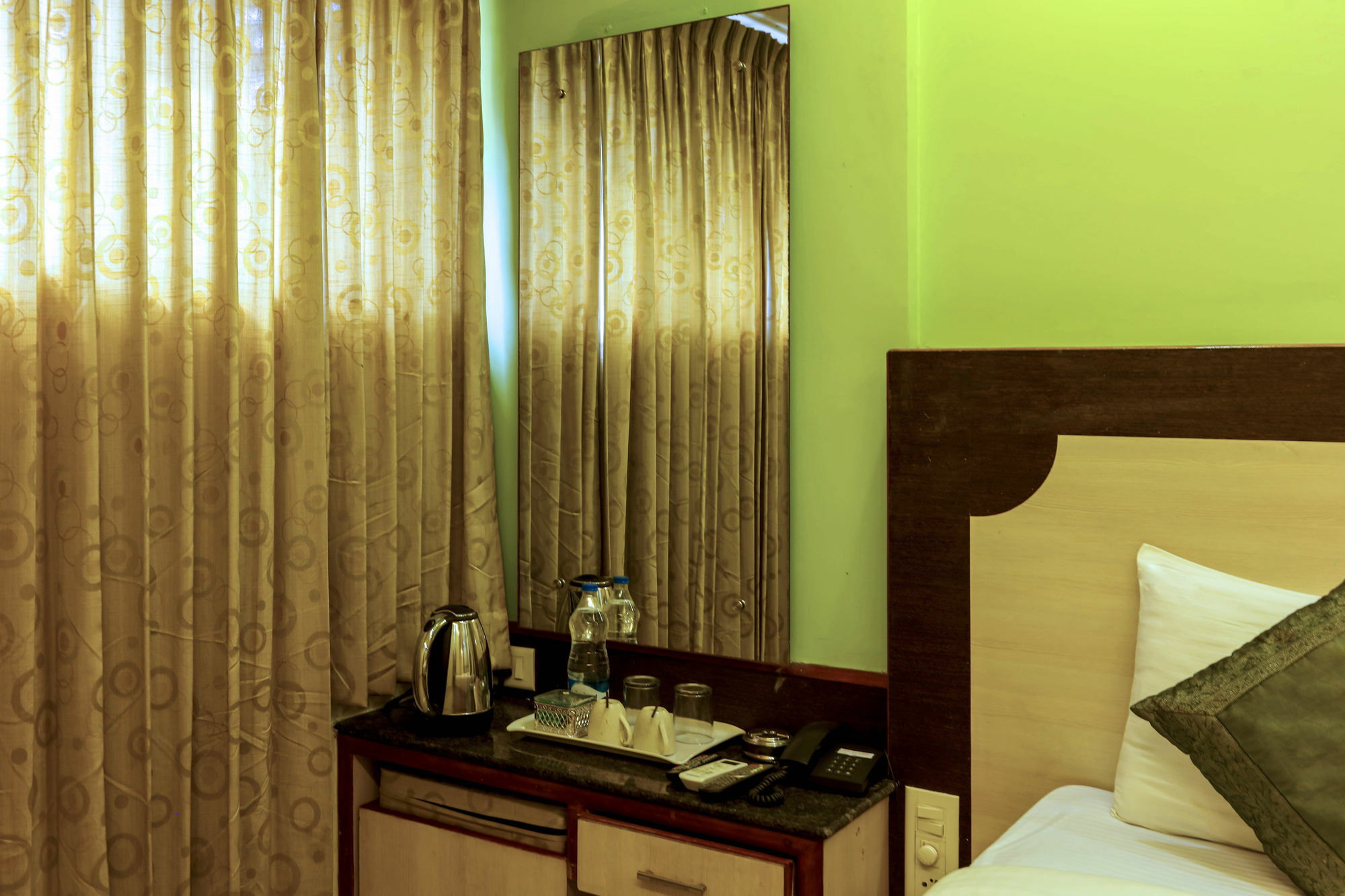 Treebo Trip Grand Regency Hotell Bangalore Eksteriør bilde